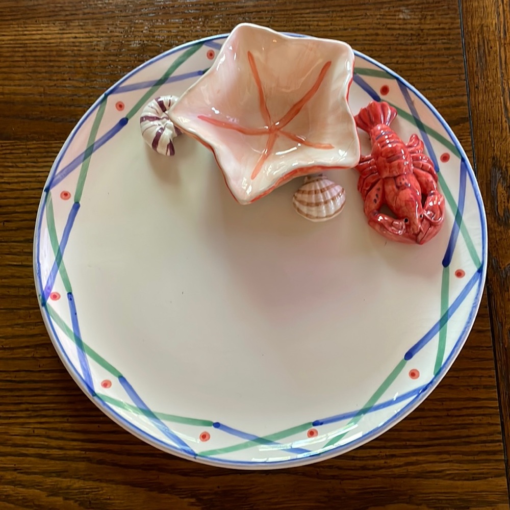 World Bazaar Seafood Platter with Crab Dip Bowl Lobster Clam Nautilus Figurine